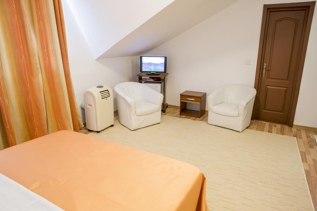 Motel Darina Ungheni  Dış mekan fotoğraf
